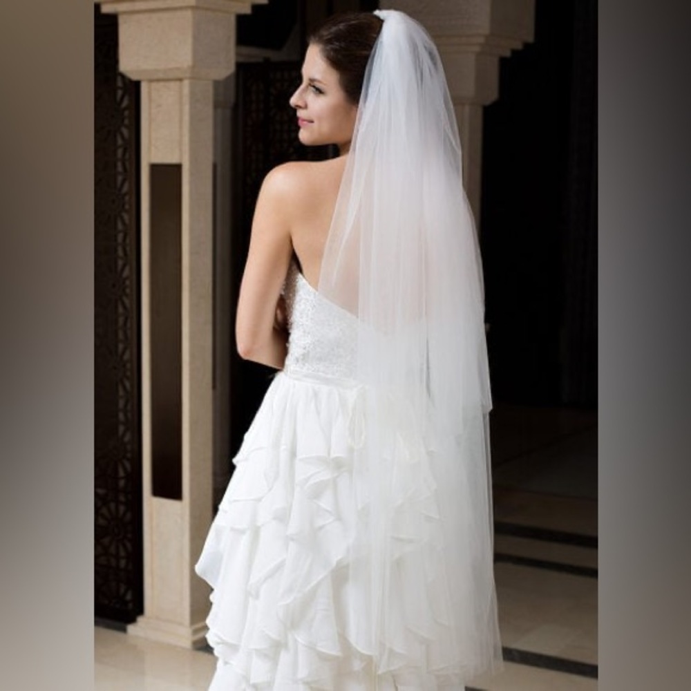 Minimalist Cut Edge Two Tier Tulle Bridal Waltz White Wedding Veil